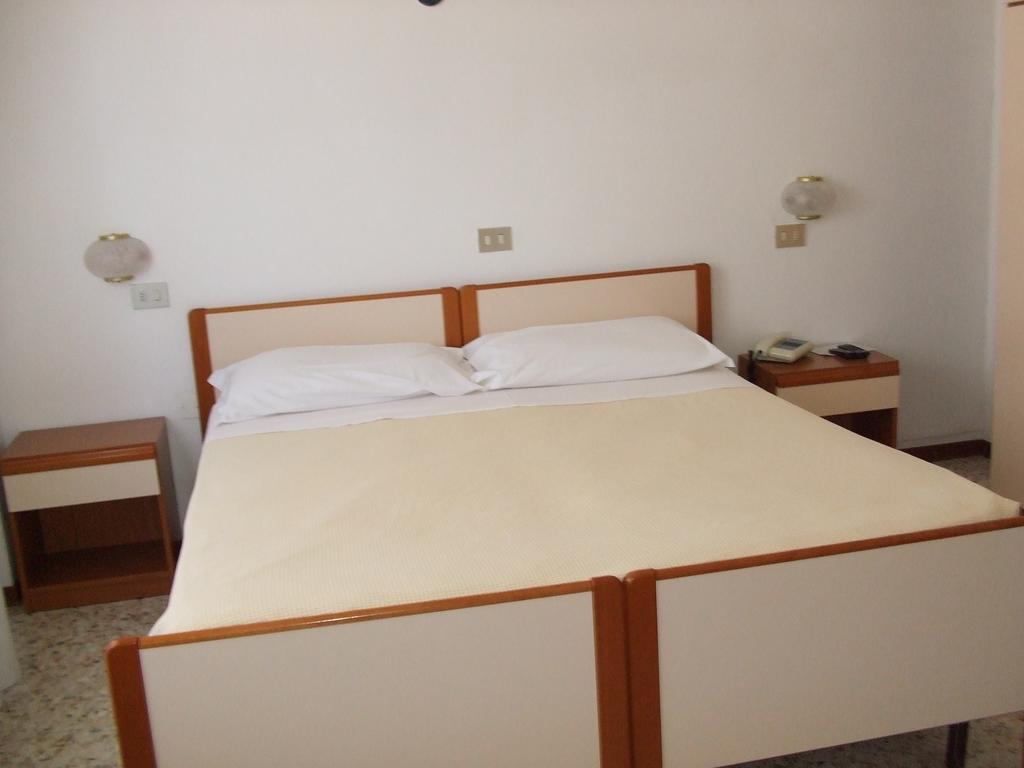 Albergo La Primula تْشيانشانو  تيرمي المظهر الخارجي الصورة