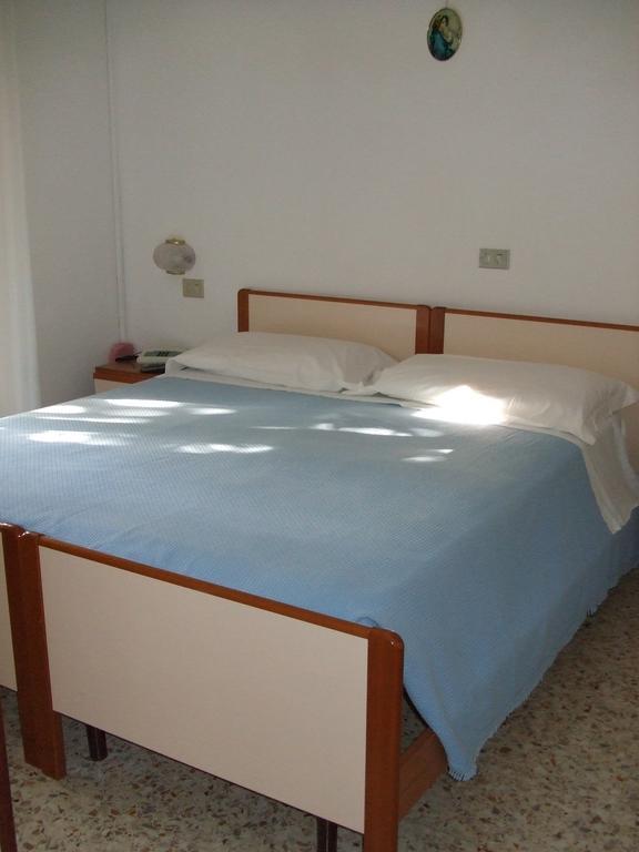 Albergo La Primula تْشيانشانو  تيرمي الغرفة الصورة